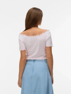 AWAMYRA Top