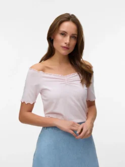 AWAMYRA Top
