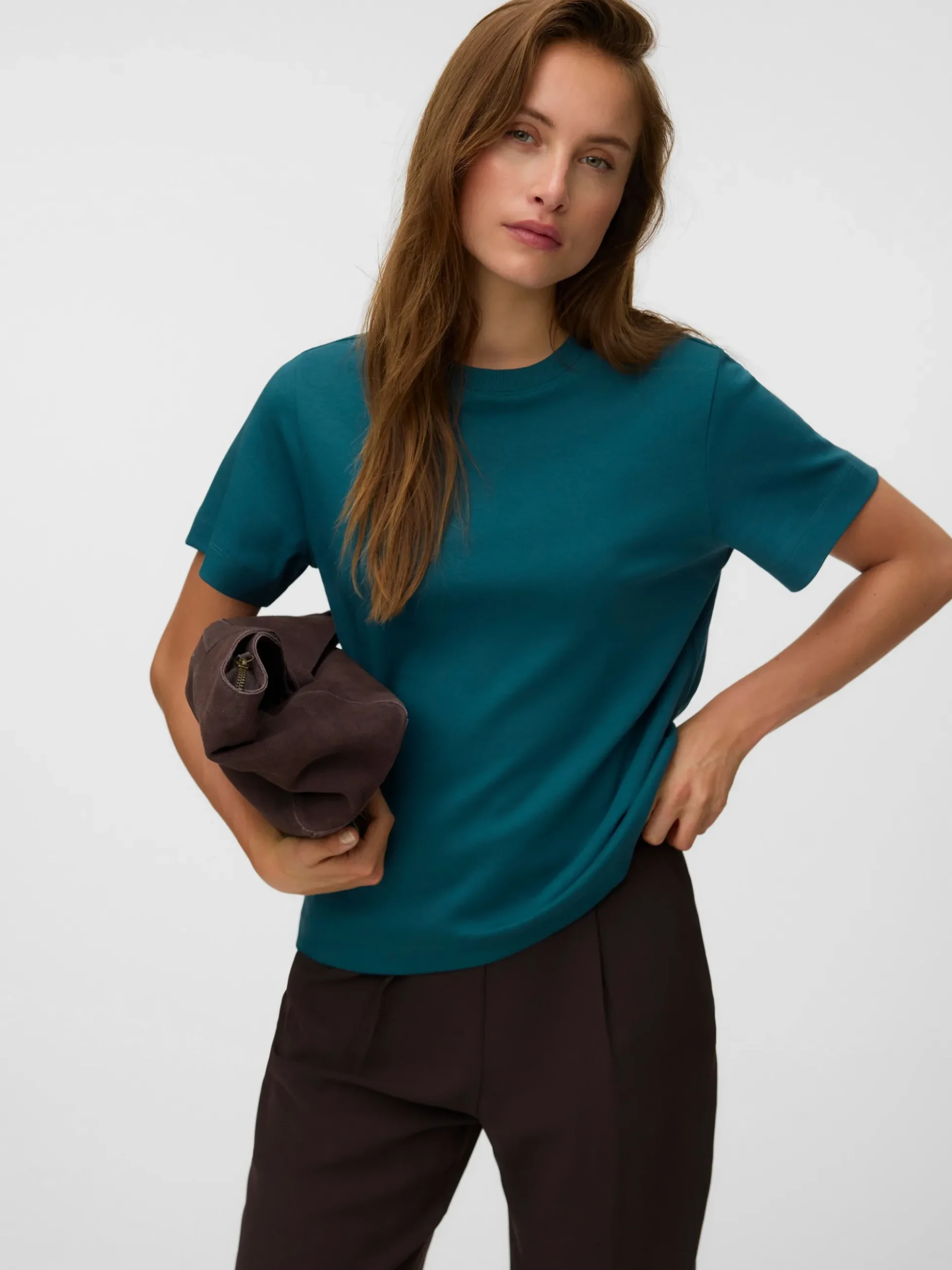 AWNAIMA T-Shirt