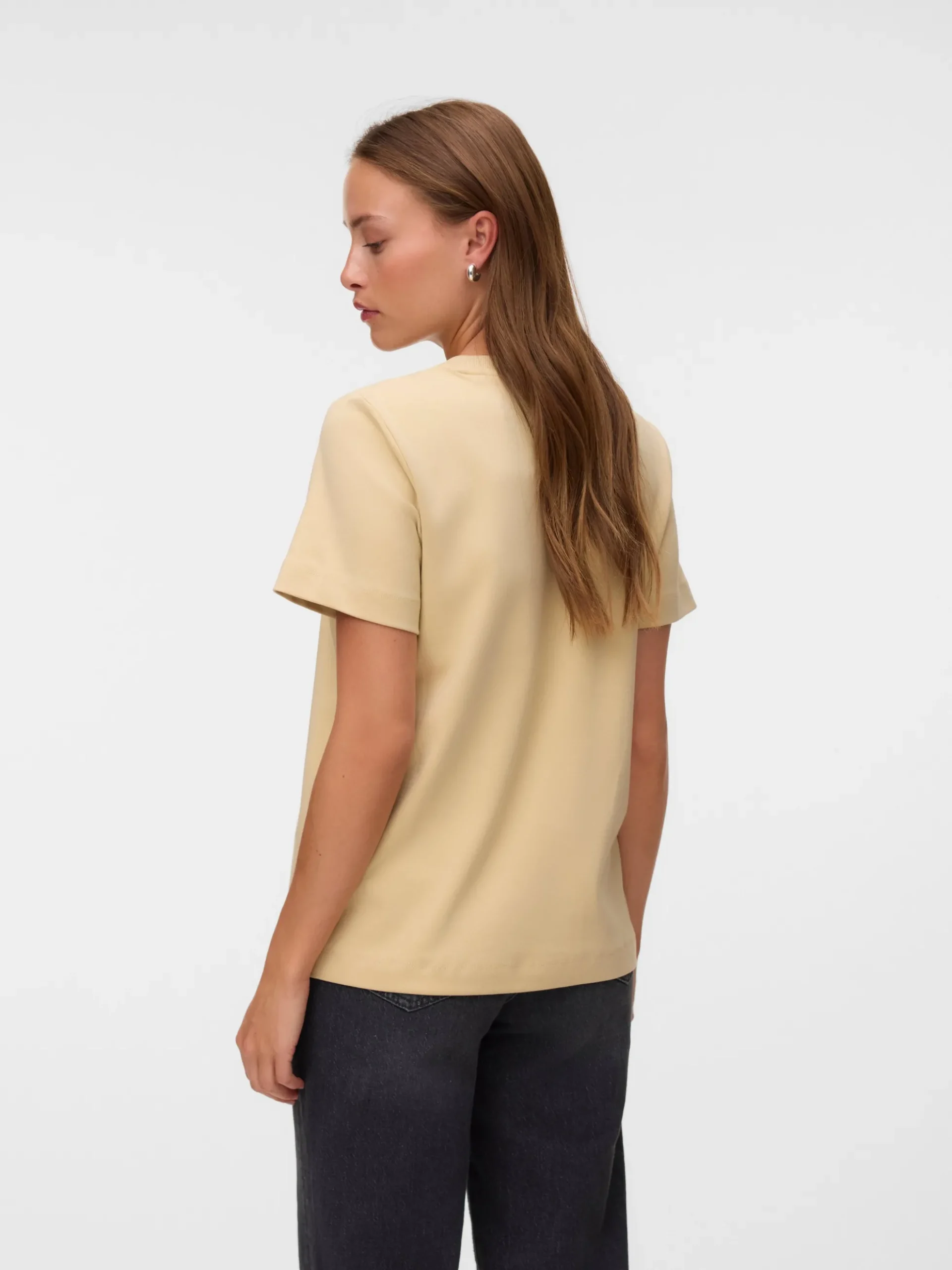 AWNAIMA T-Shirt