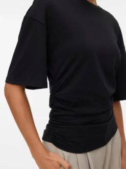 AWNAVARO T-Shirt