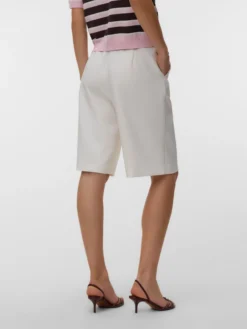 AWVANNAH Shorts