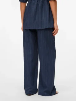 Normal geschnitten Hose