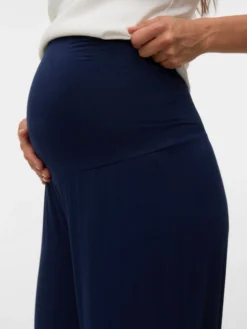 Normal geschnitten Hose