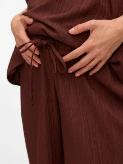 Normal geschnitten Hose