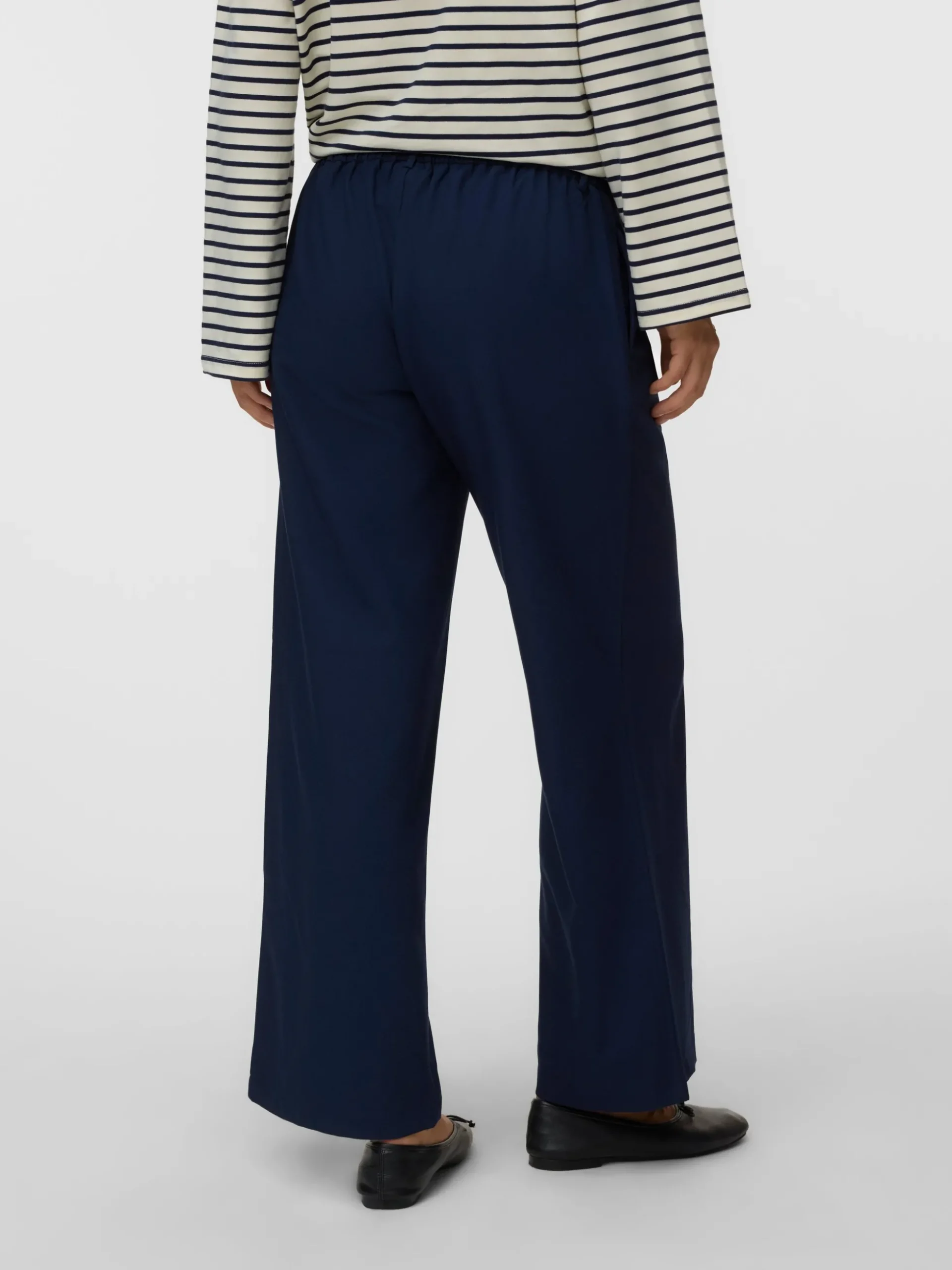 Normal geschnitten Mittlere Taille Hose