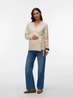 Normal geschnitten V-Ausschnitt Pullover