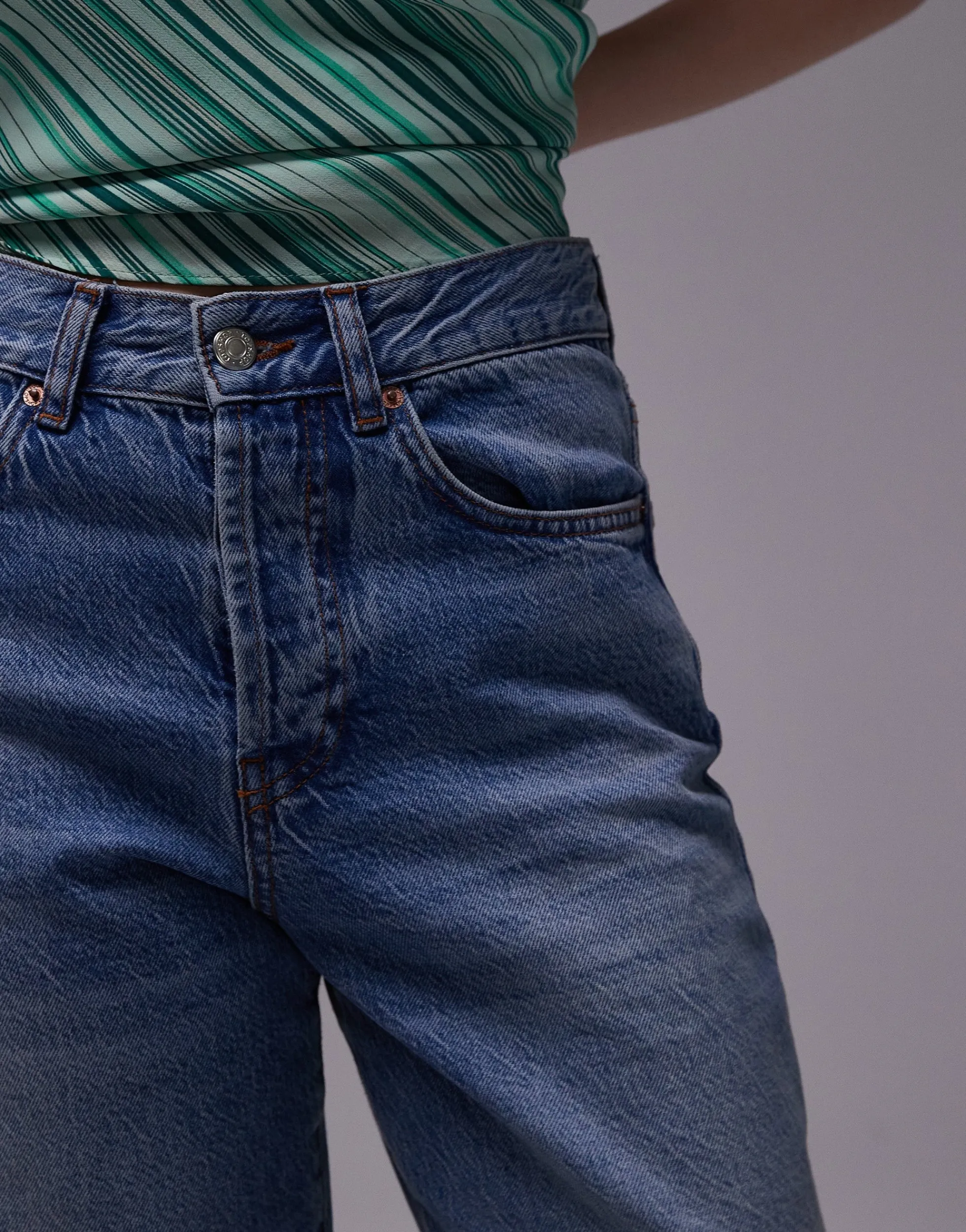TOPSHOP Mittlere Taille Locker geschnitten Jeans