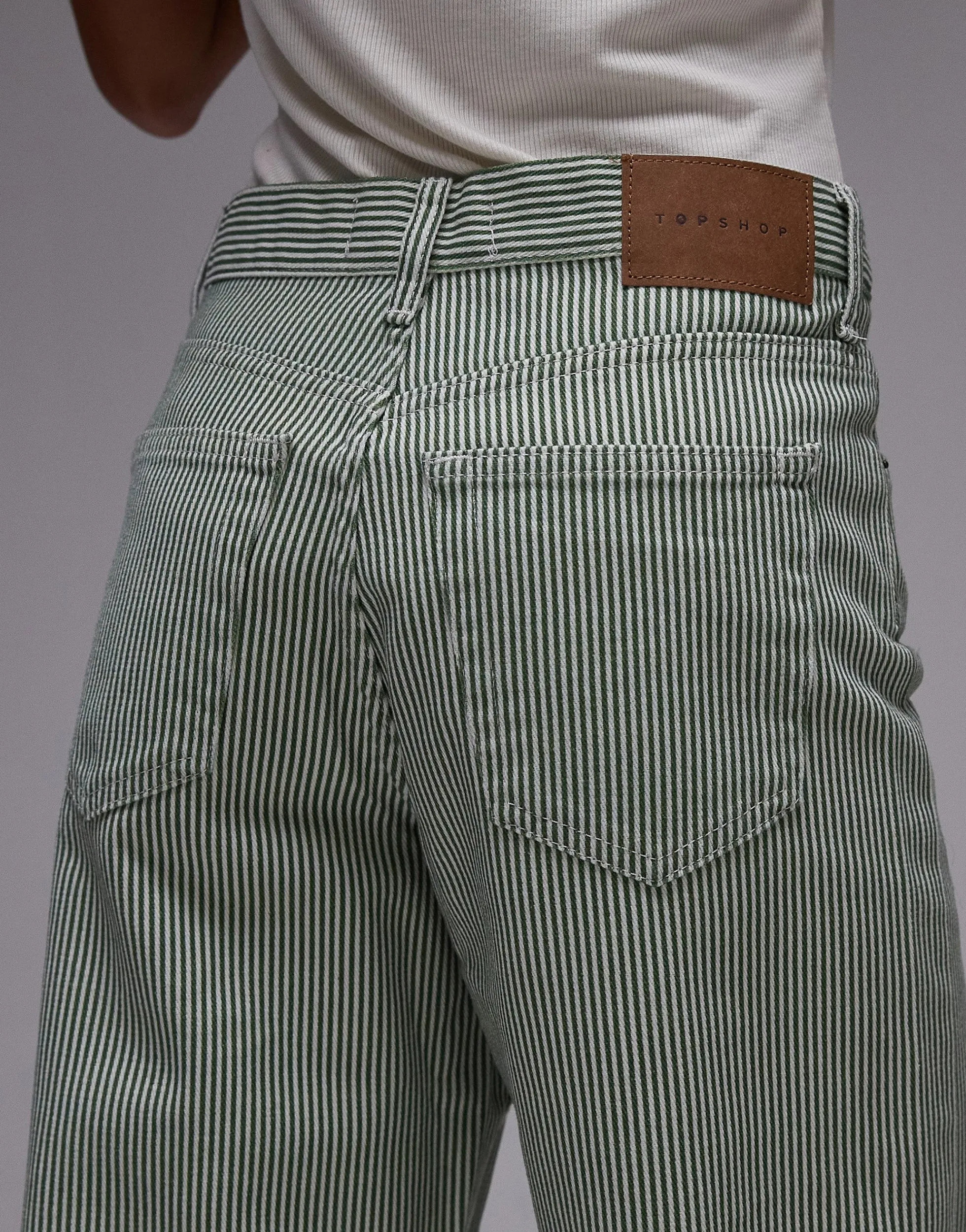 TOPSHOP Mittlere Taille Locker geschnitten Jeans