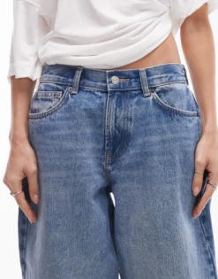 TOPSHOP Niedrige Taille Locker geschnitten Jeans