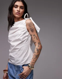 TOPSHOP Top