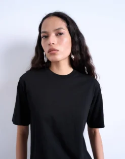 TSJULIE T-Shirt