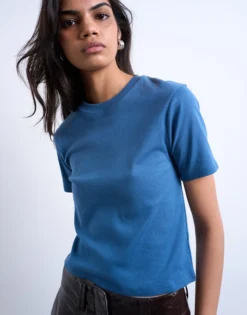 TSLAVA T-Shirt
