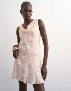 TSNIA Kurzes Kleid