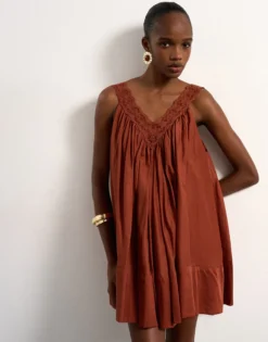 TSSOPHIE Kurzes Kleid