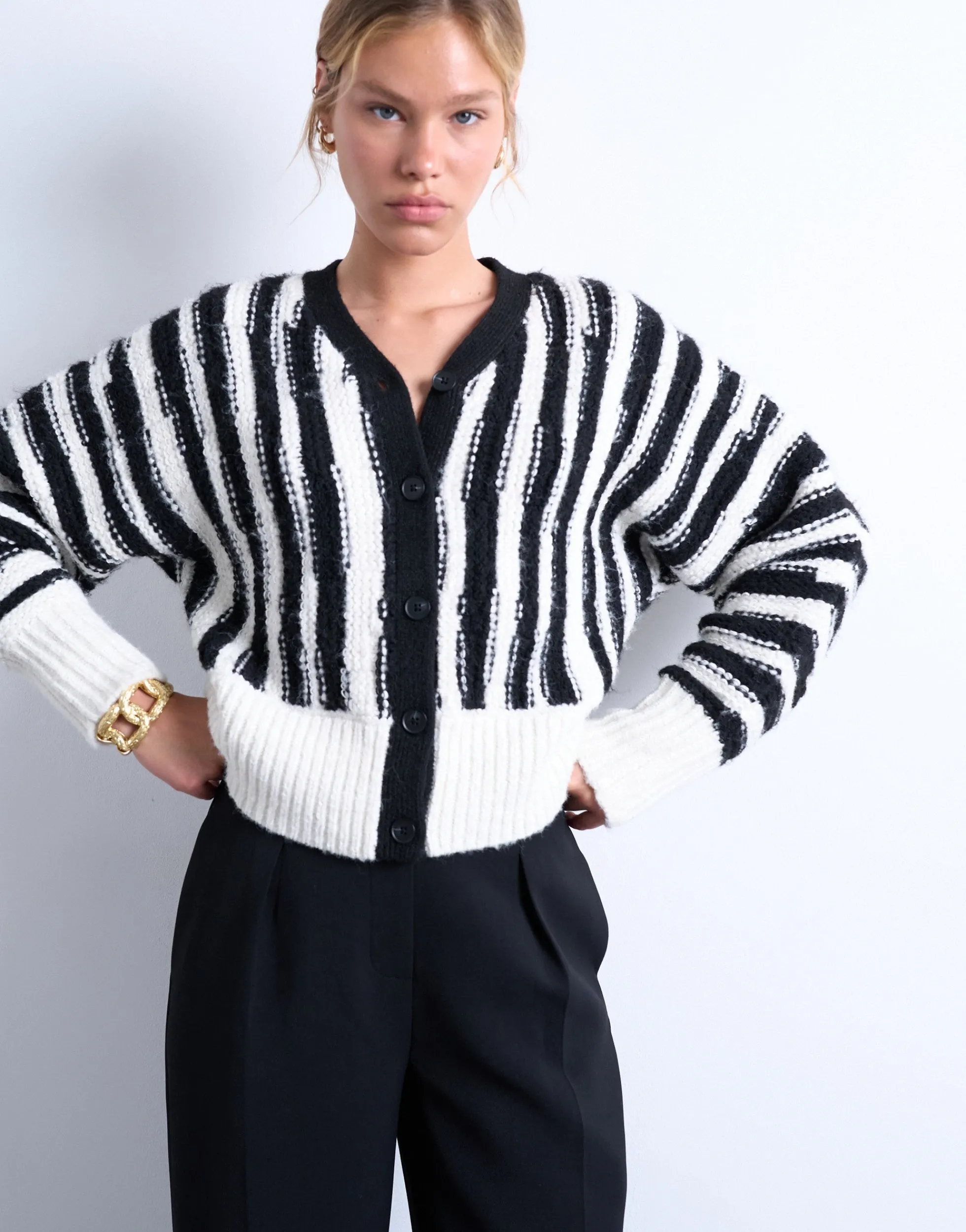 TSTAMMIE Strickjacke