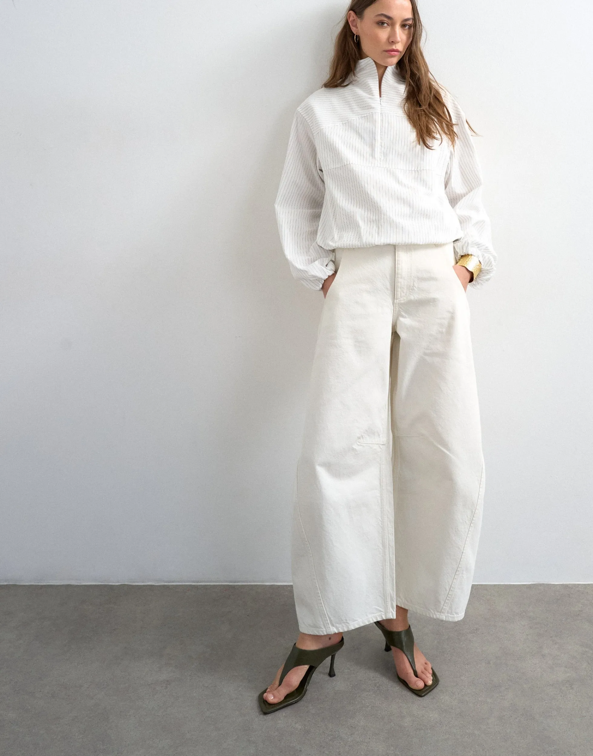 TSTILDA Mid Rise Barrel Fit Jeans