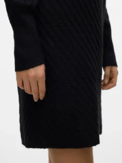 VMANJASTINNA Midikleid