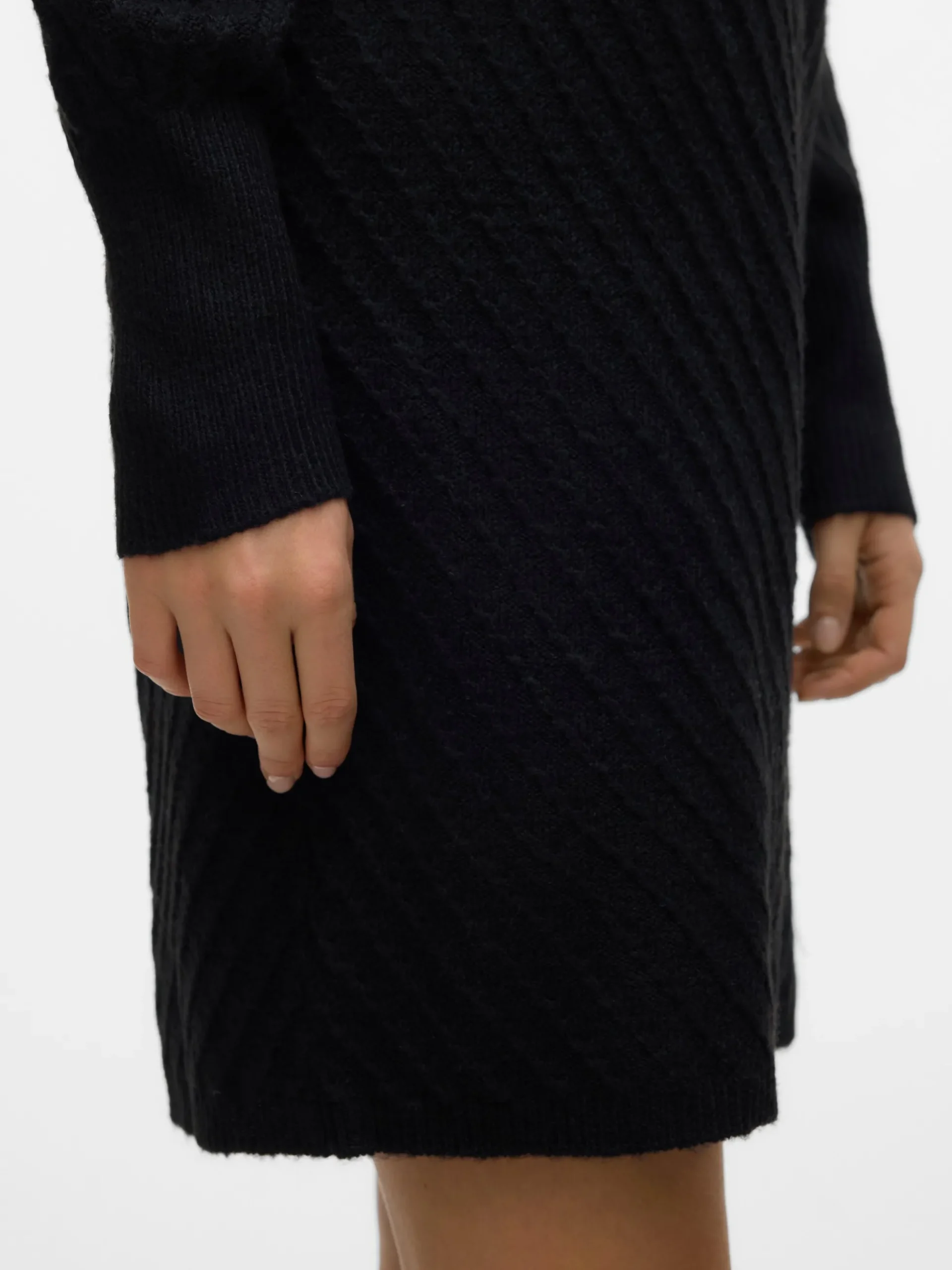 VMANJASTINNA Midikleid