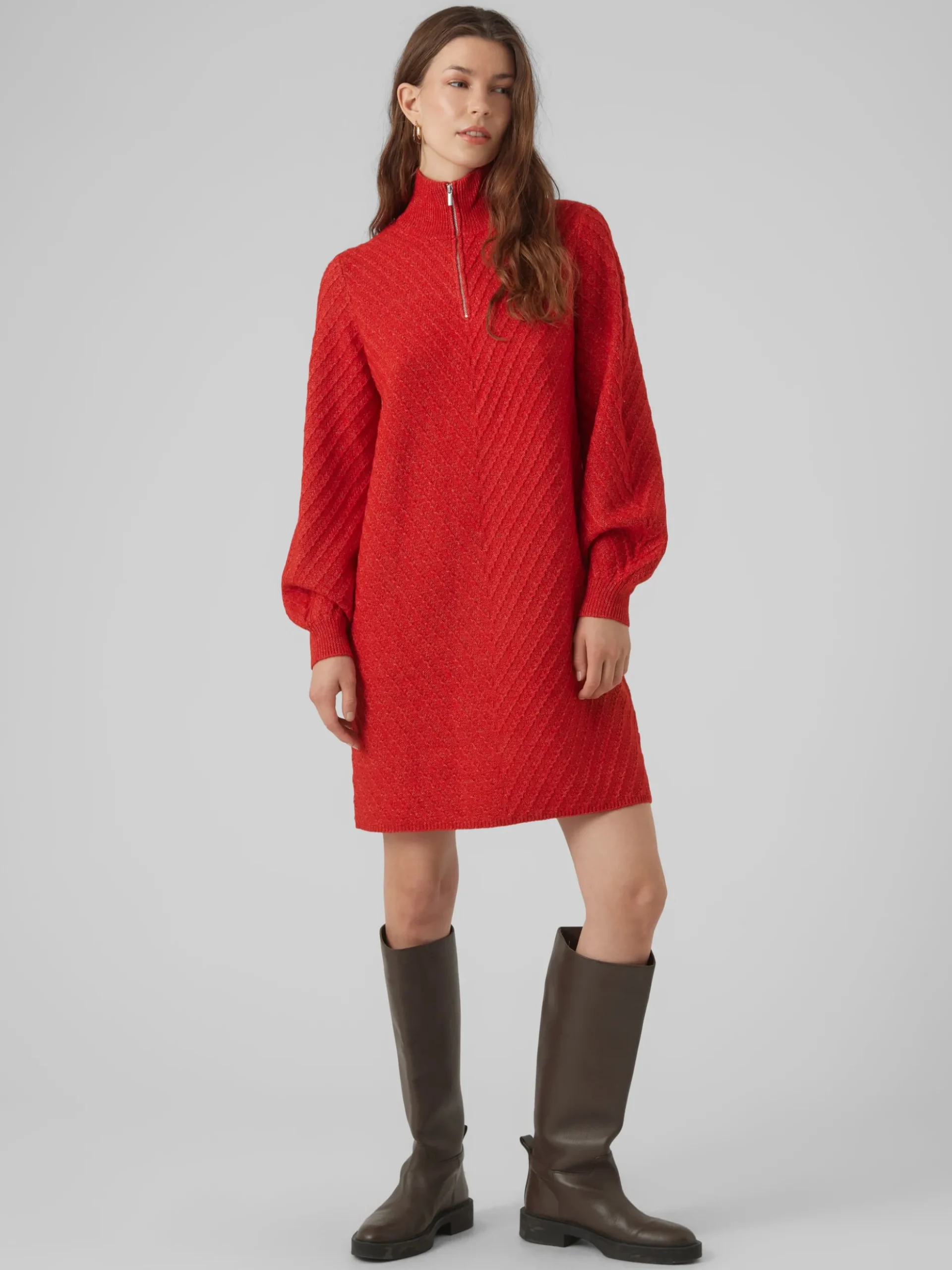 VMANJASTINNA Midikleid