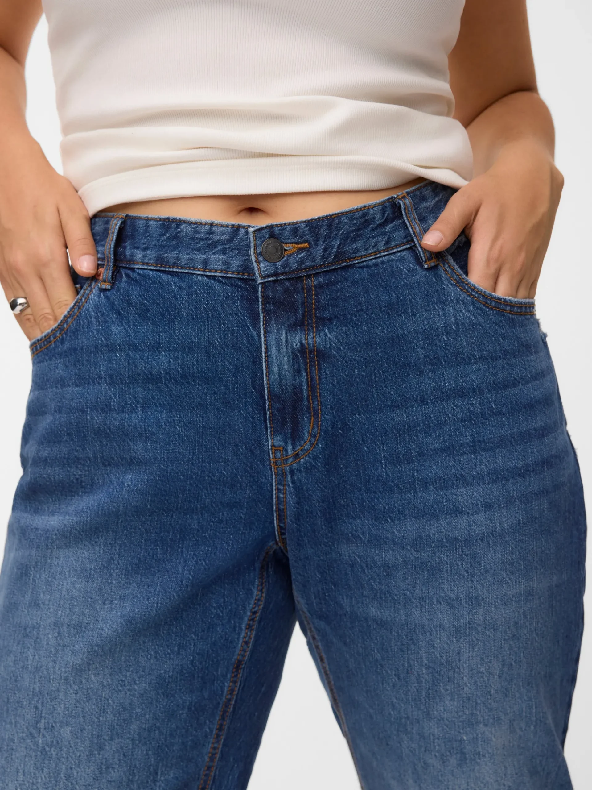 VMCASTA Mid Rise Ausgestellt Jeans