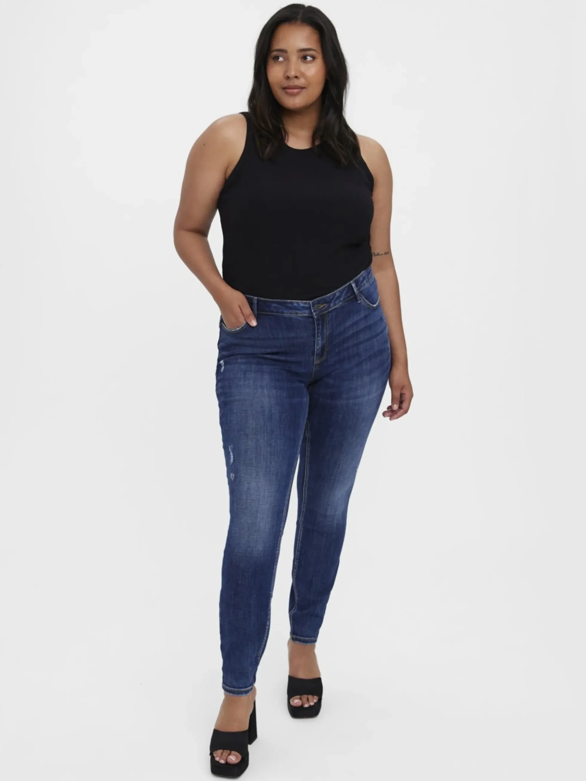 VMCSEVEN Mid Rise Skinny Fit Jeans