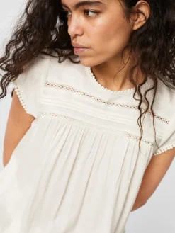 VMDEBBIE Top
