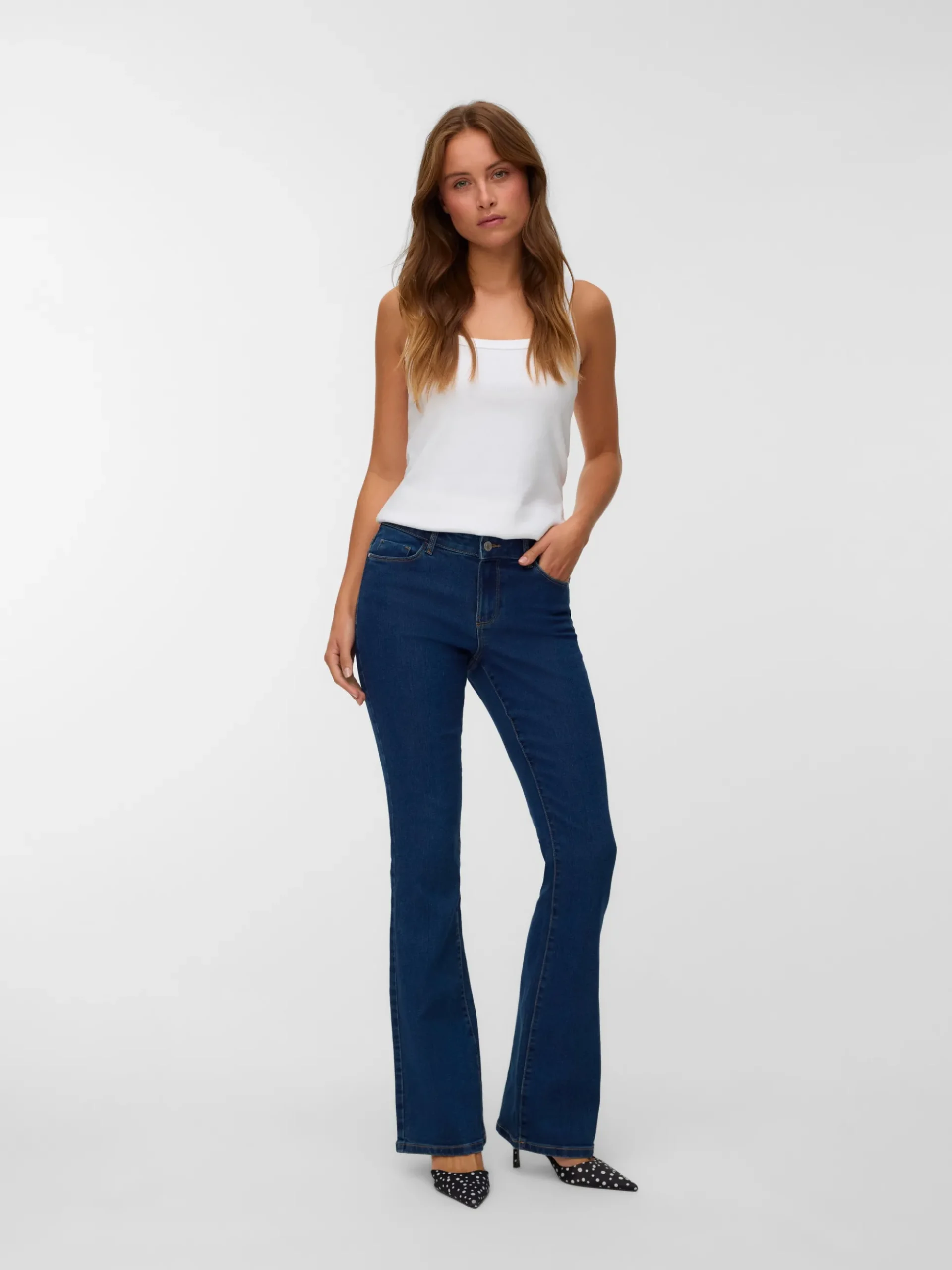 VMELLY Mid Rise Ausgestellt Jeans