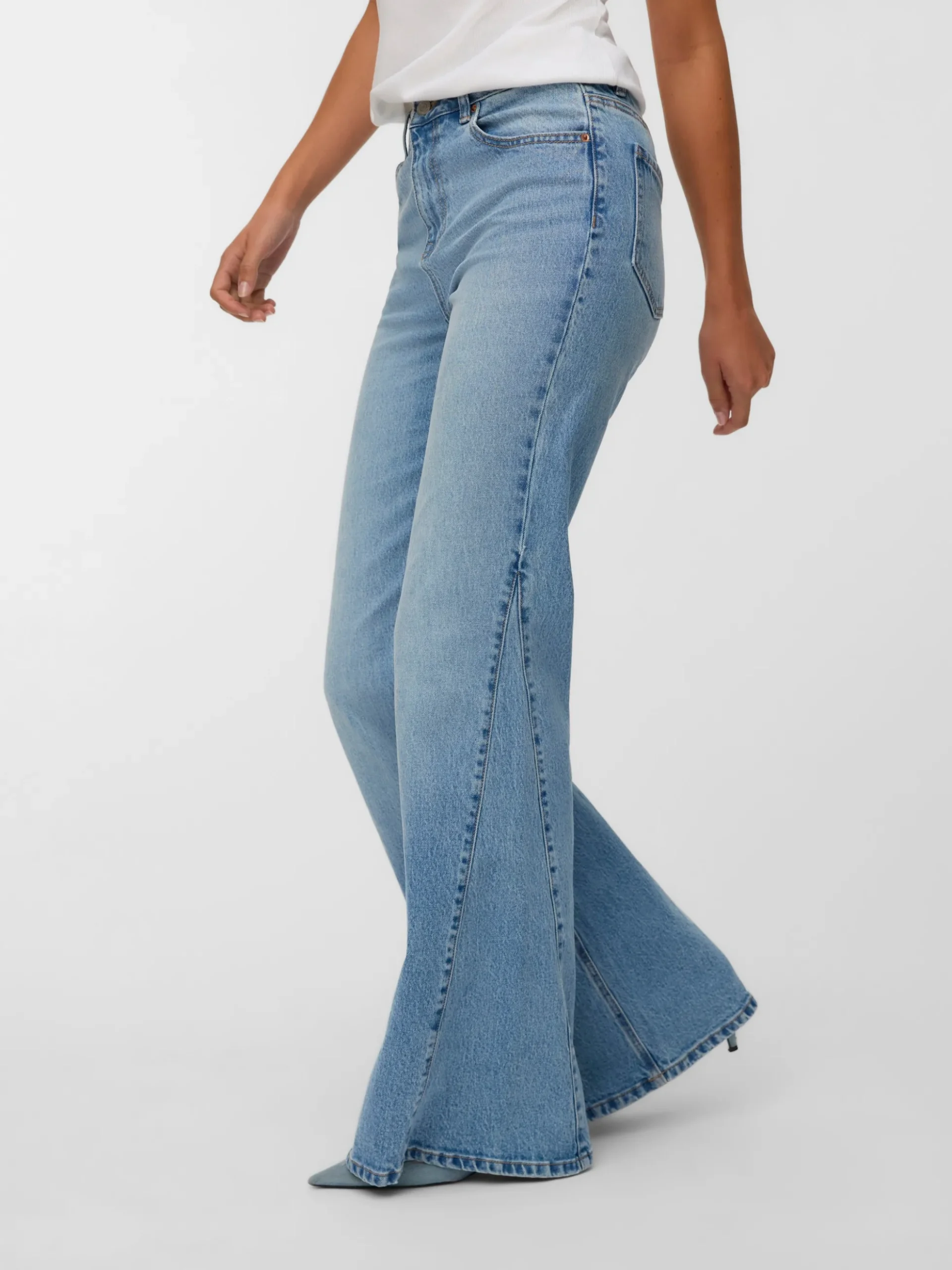 VMINDIA Hohe Taille Ausgestellt Jeans