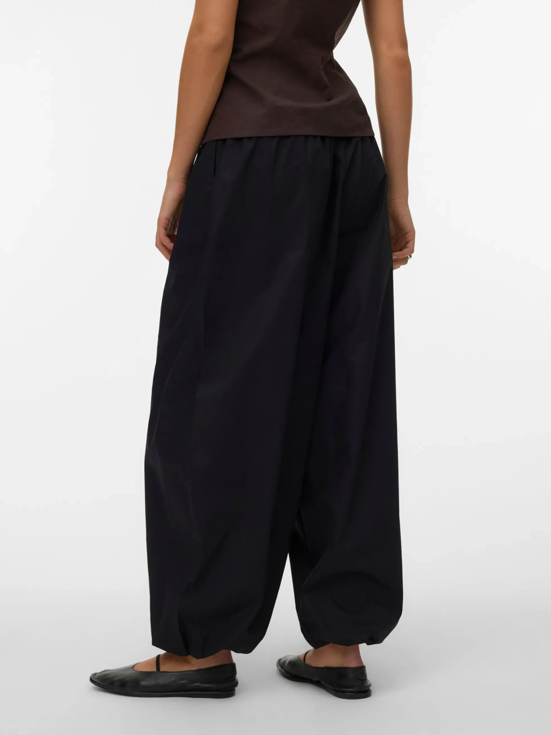 VMJAYA Mittlere Taille Hose