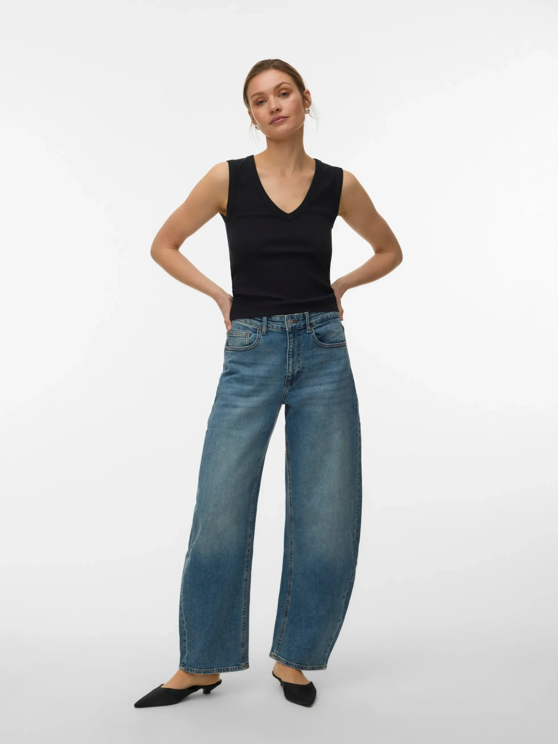 VMJUNO Mid Rise Barrel Fit Jeans
