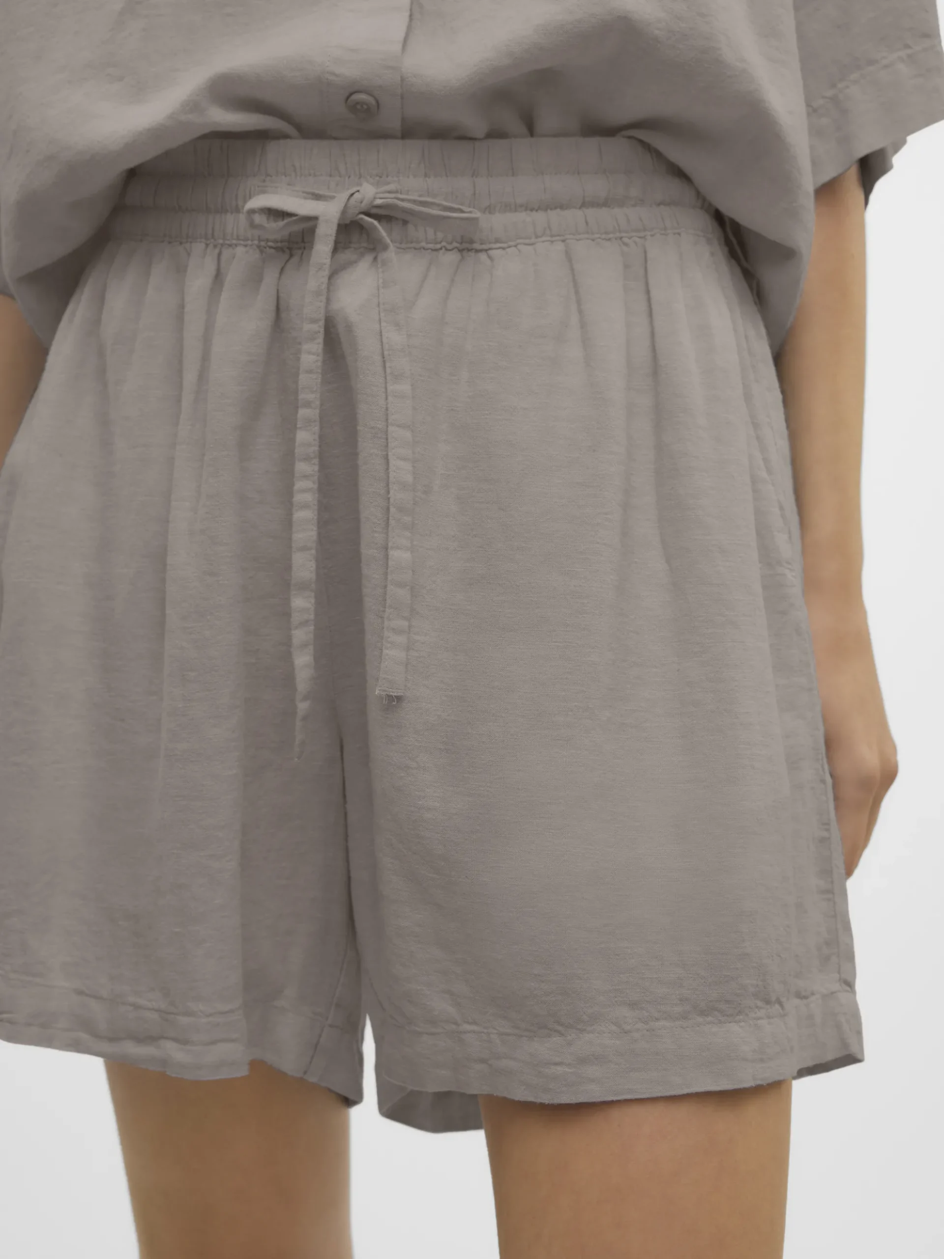 VMLINN Shorts
