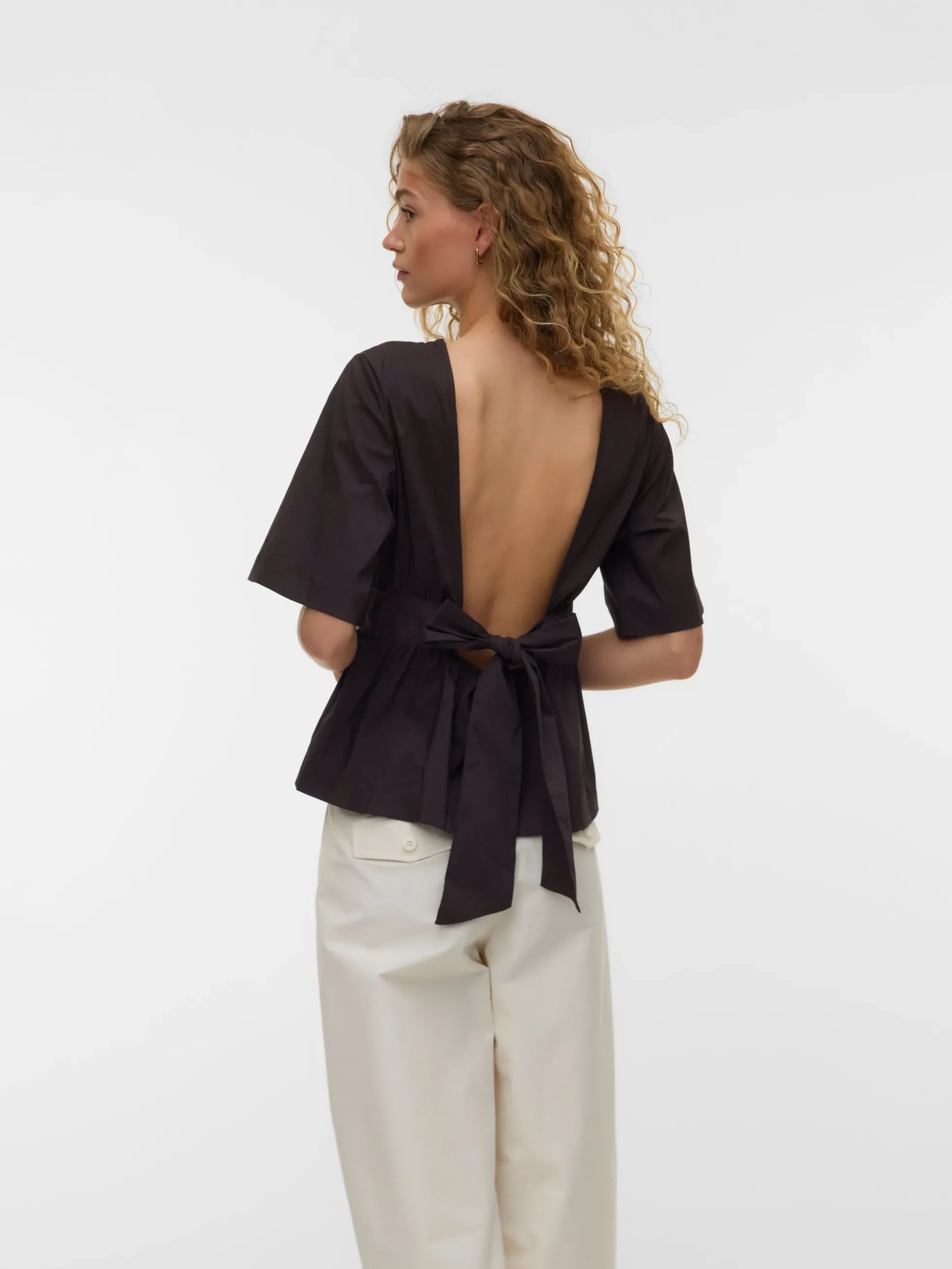 VMLOTUS Top