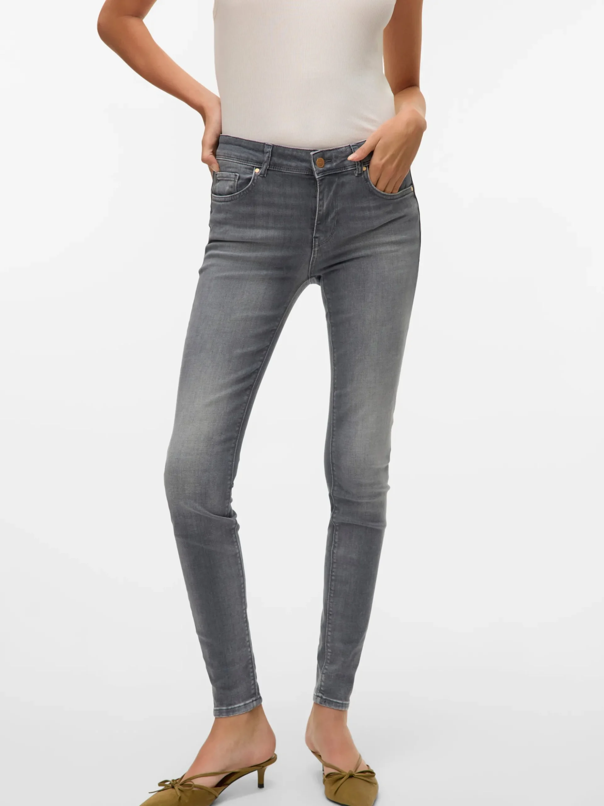 VMLUX Mid Rise Slim Fit Jeans