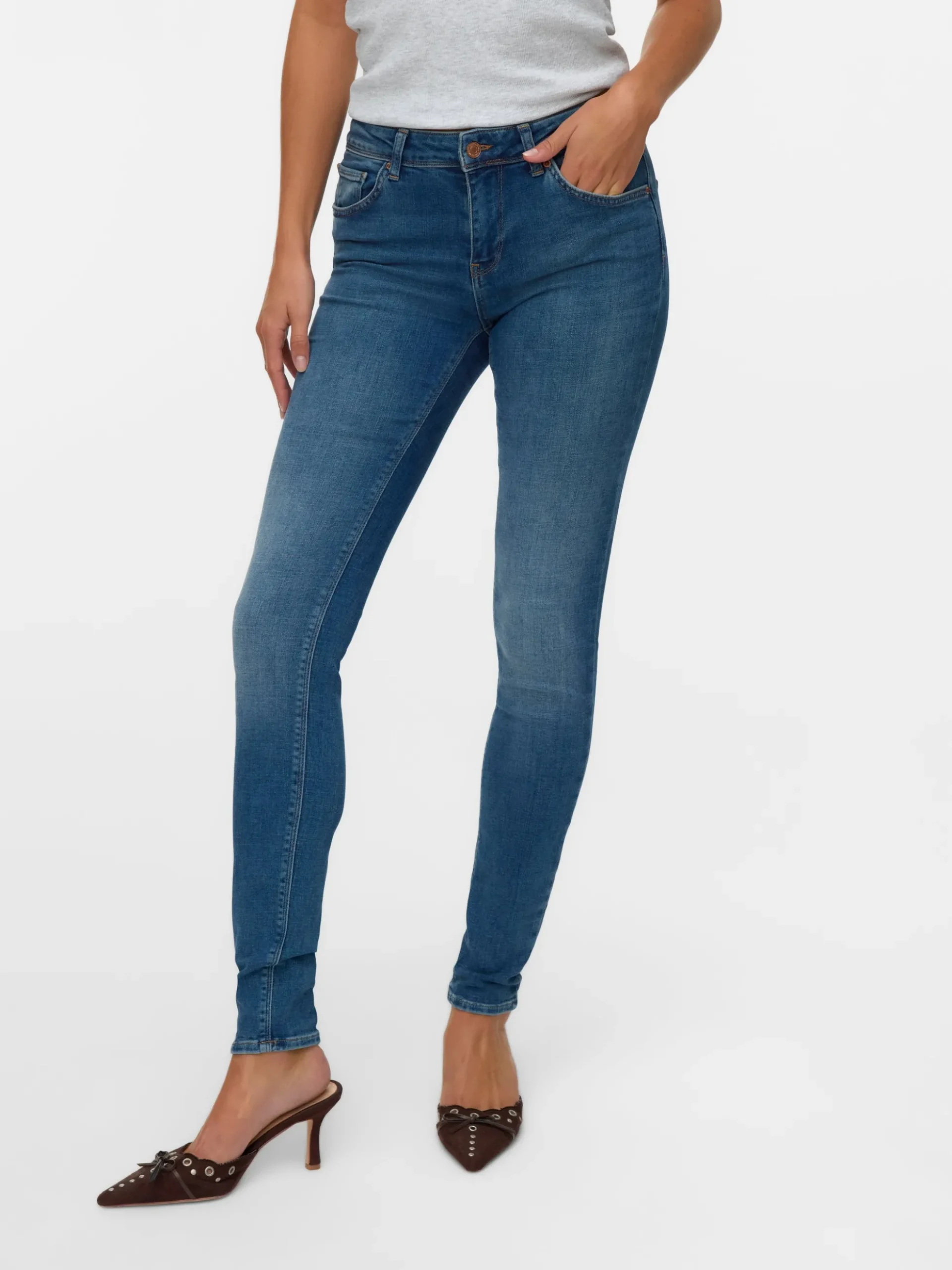 VMLUX Mid Rise Slim Fit Jeans