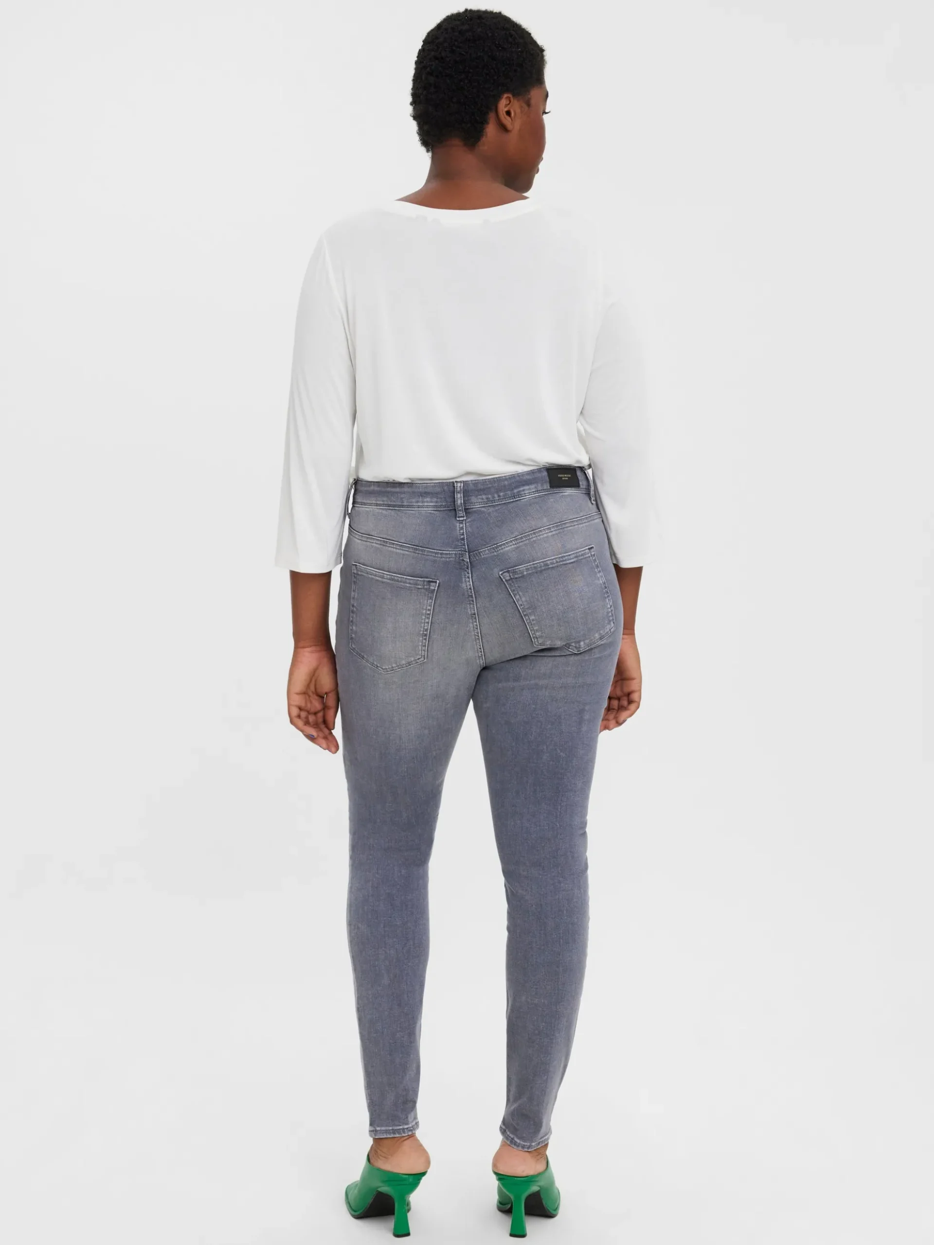 VMLUX Mid Rise Slim Fit Jeans