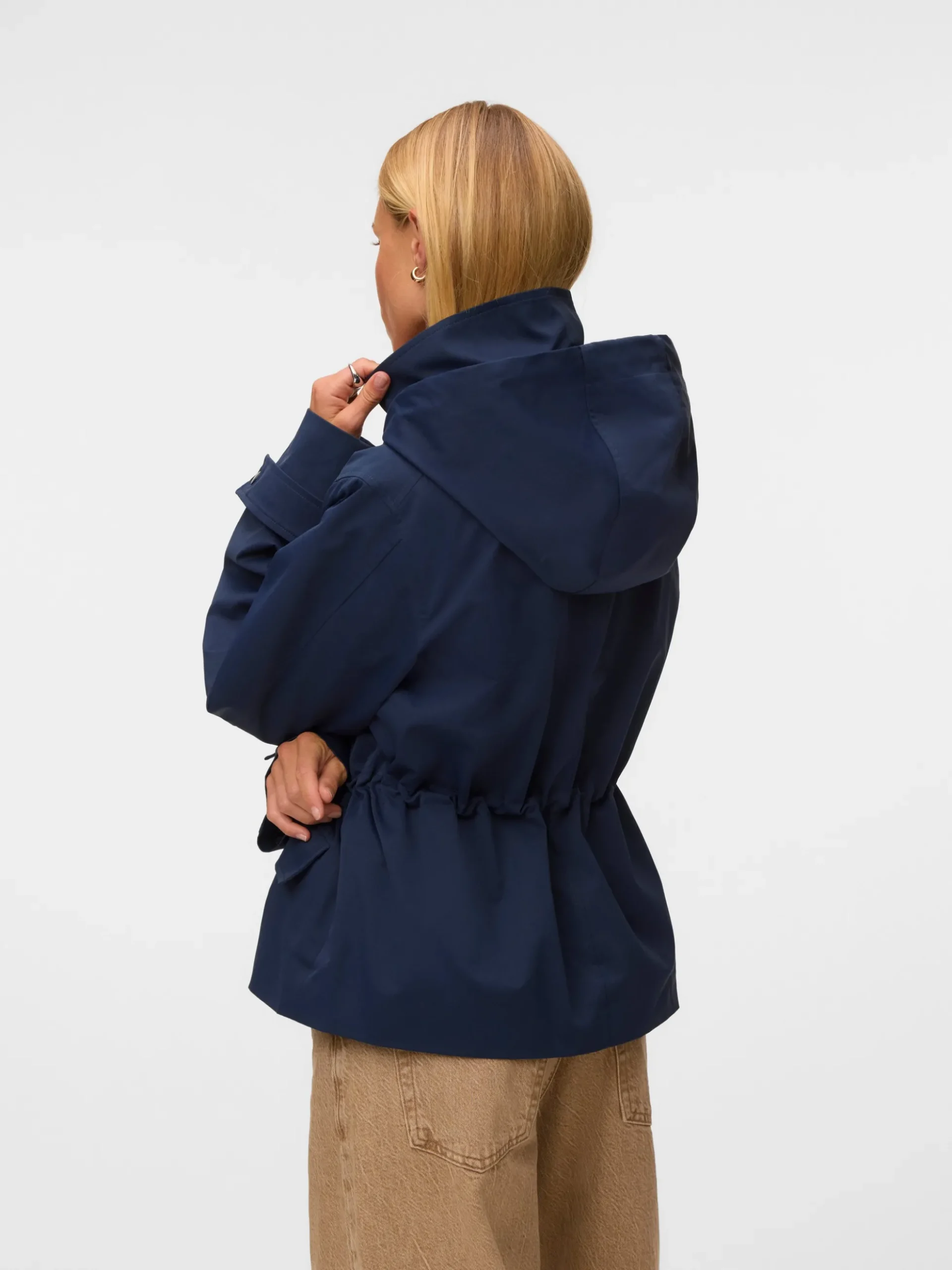 VMMARYSOFFY Jacke