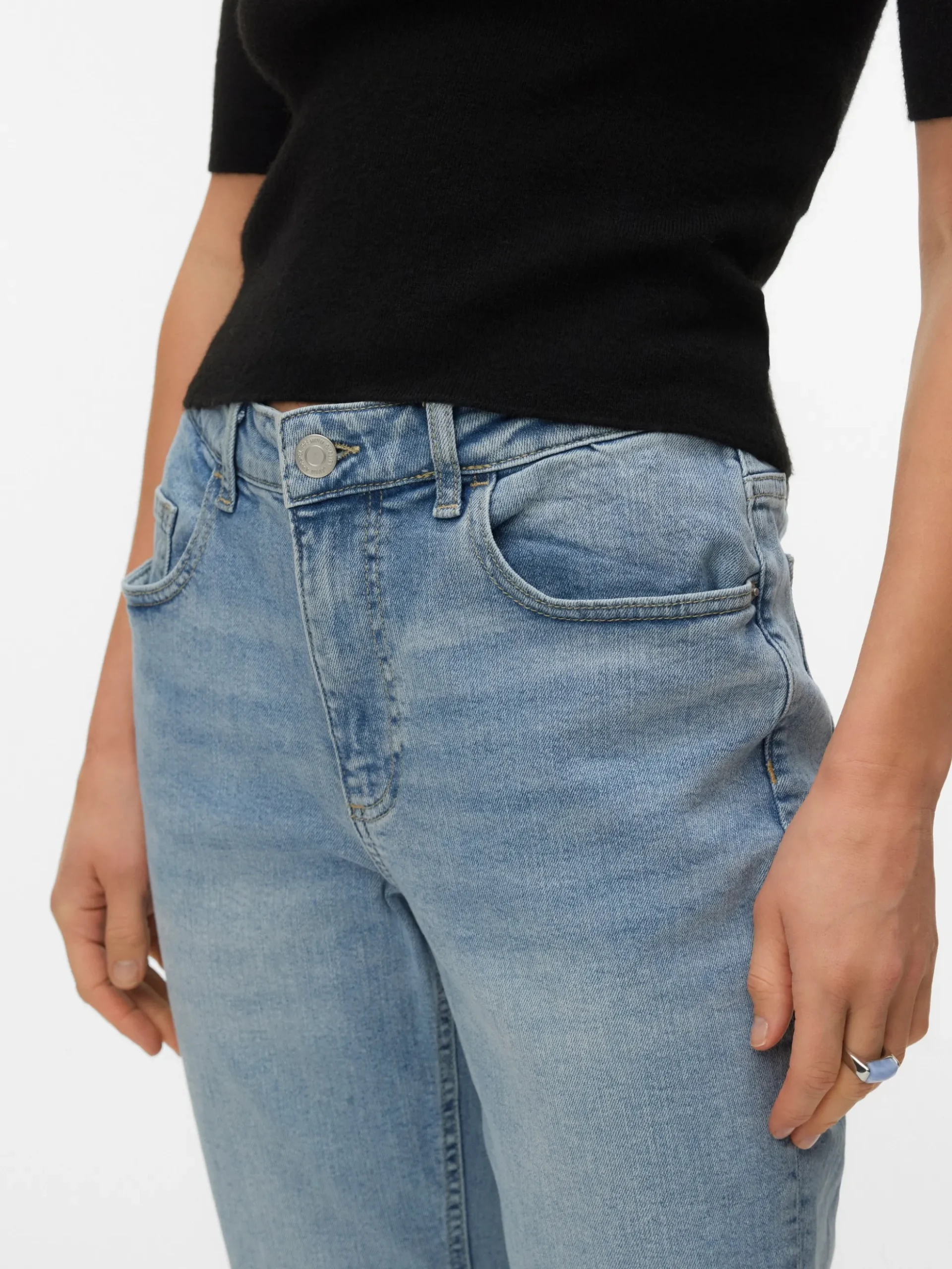 VMROSIE Mid Rise Slim Fit Jeans