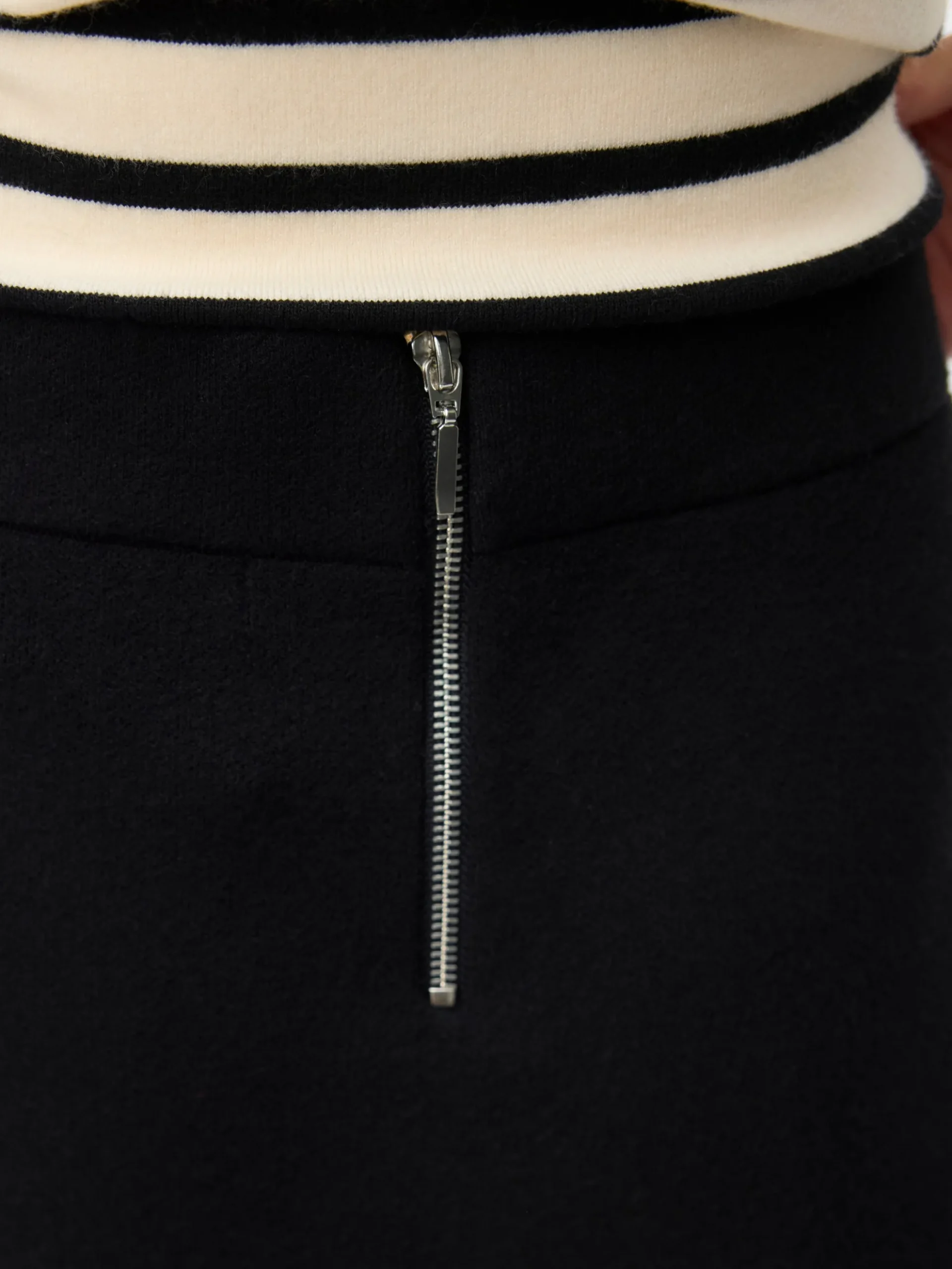 VMSABA Mittlere Taille Kurzer Rock