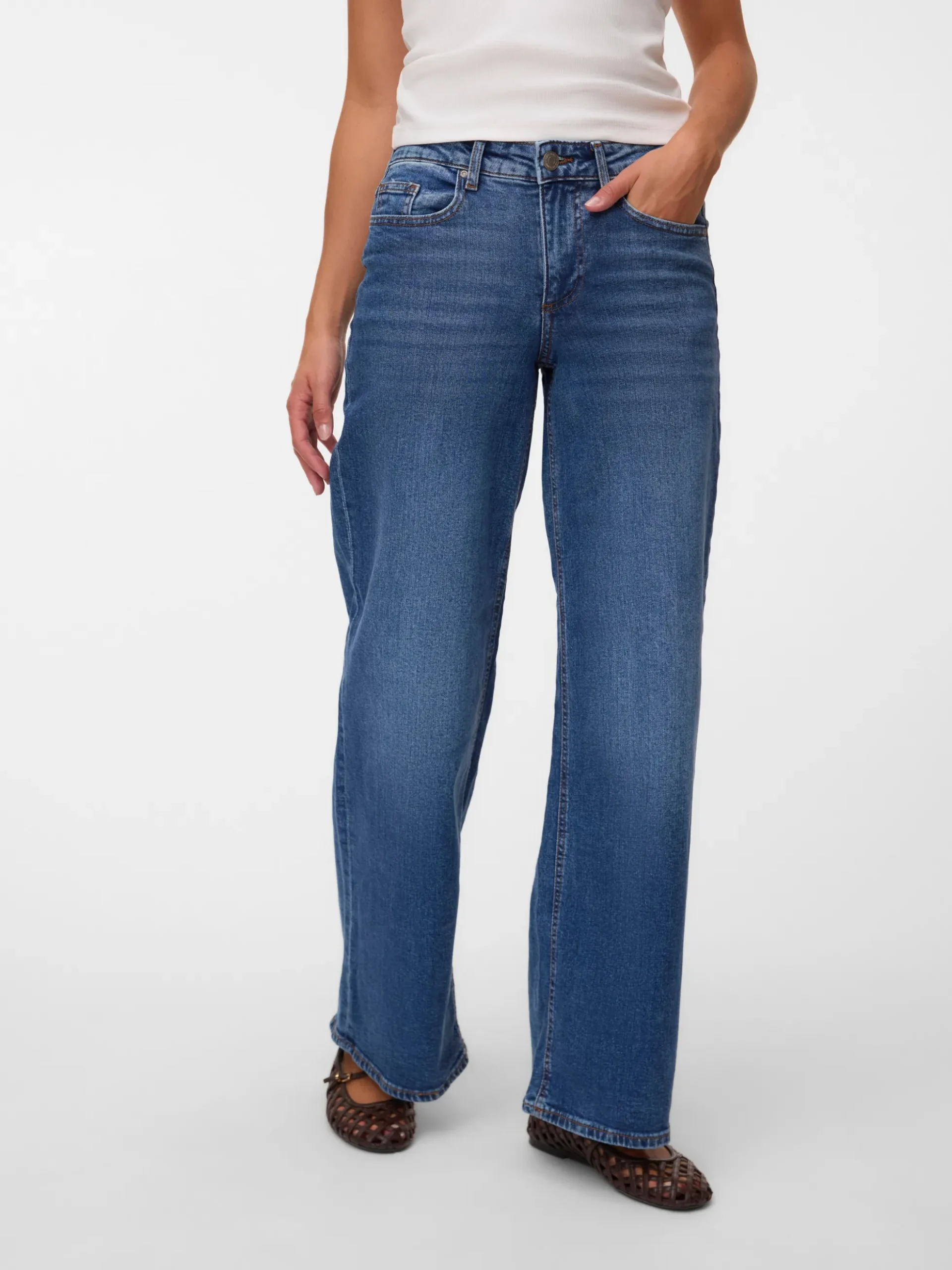VMSANDIE-STRETCH Mid Rise Weite Passform - kurz geschnitten Jeans