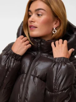 VMUPPSASHINY Jacke