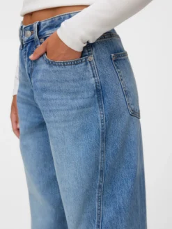 VMZOE Mid Rise Barrel Fit Jeans