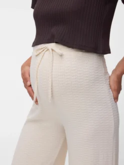 Weiter Beinschnitt Hose