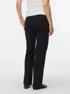 Weiter Beinschnitt Jeans